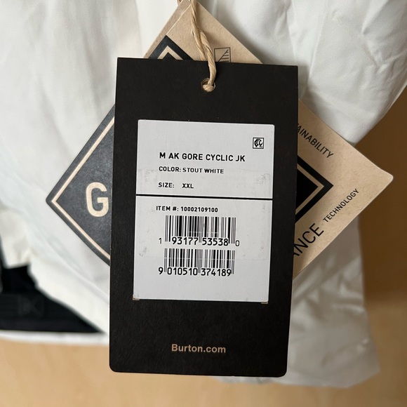 Men's Burton [ak] Cyclic GORE‑TEX 2L Snowboarding Jacket - Picture 2 of 6